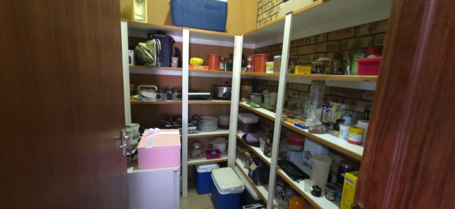 7 Bedroom Property for Sale in Wilkoppies North West